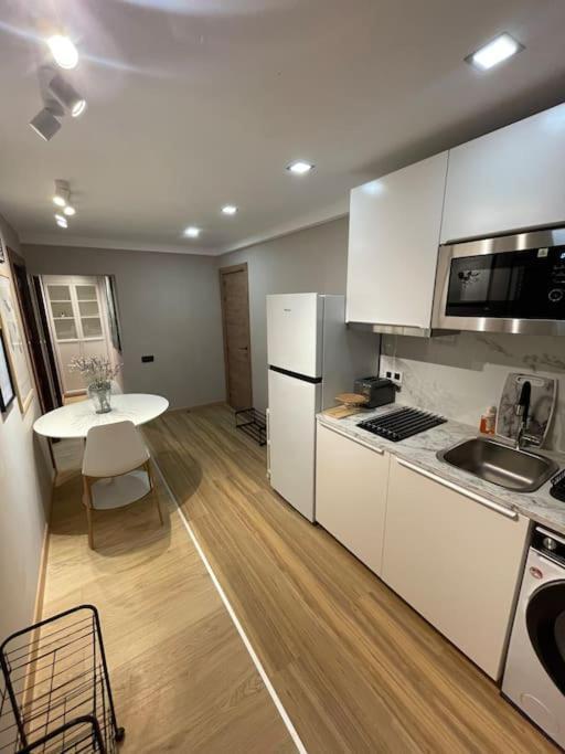 Piso De Dos Dormitorios Con Reforma De Diseno Sant Feliu de Guíxols Ngoại thất bức ảnh